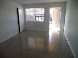8 W 32nd Ct #8, West Palm Beach, FL 33404