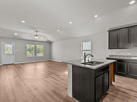 3rd image of 8310 Smithers Avenue