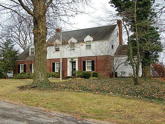 2nd image of 44 Woodland Ave