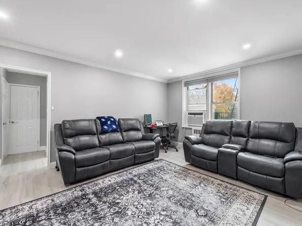 5639 Netherland Avenue image 2 of 13