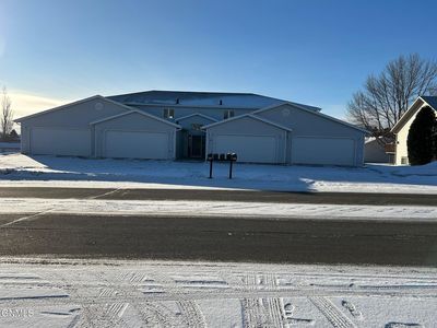 339 E Calgary Ave, Bismarck, ND, 58503