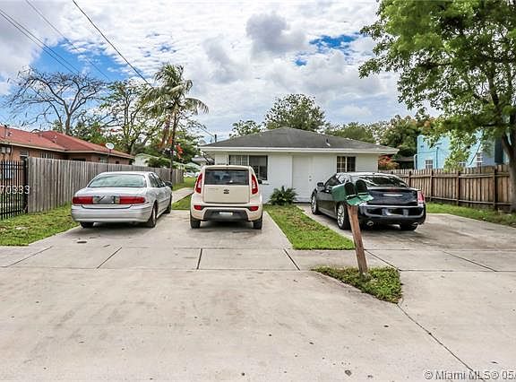 2nd image of 4129 NW 23rd Ave