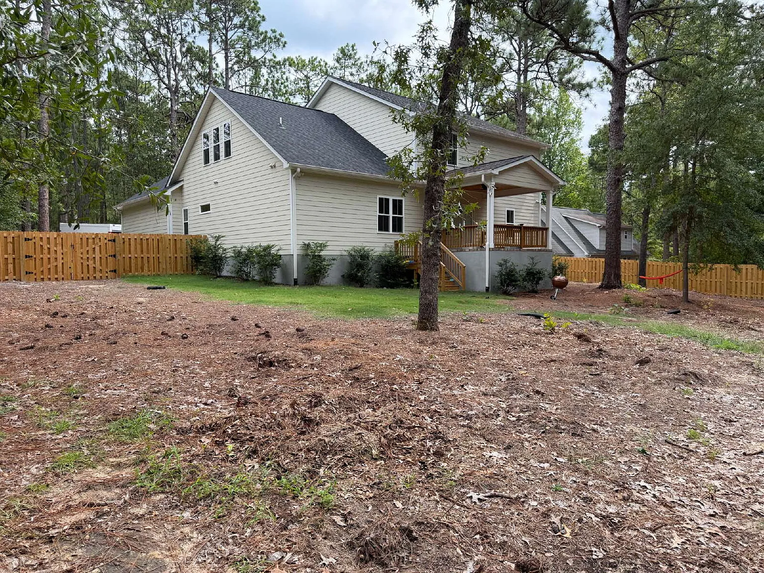 5 bed, 3.5 bath, 3300 sqft, $3,400 — Photo 4