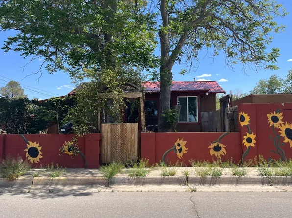 1900 Edith Blvd SE, Albuquerque, NM 87102