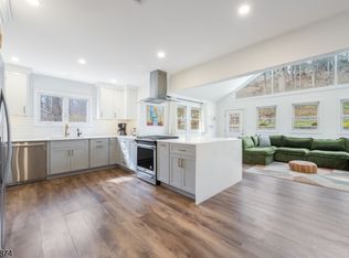 224 Gates Ave, Long Hill Twp., NJ 07933