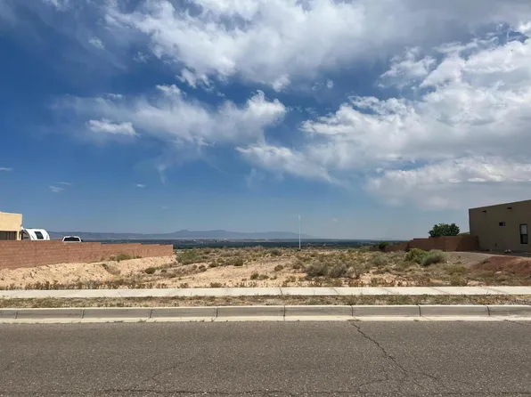 6304 Petirrojo Rd NW, Albuquerque, NM 87120