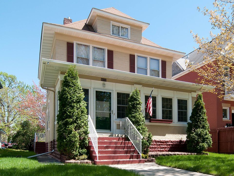 1st image of 2219 Polk St NE