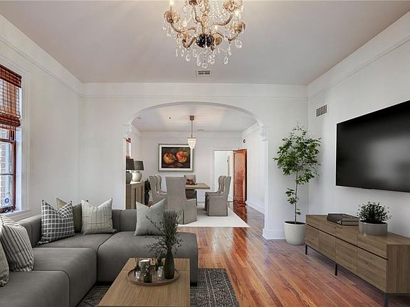 4th image of 4461 Arts St