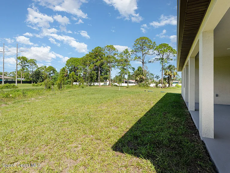 758 Bryant Rd SW — Photo 38
