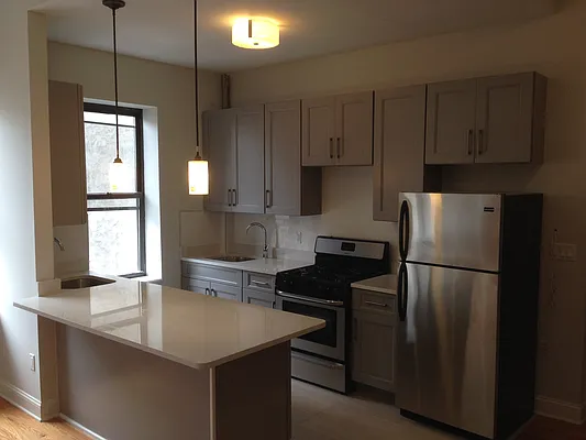 Rented by Mdays Realty | media 36