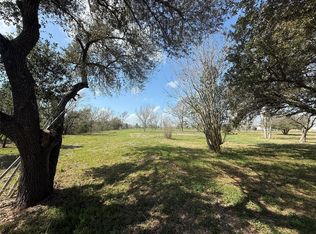 1914 1st St, Liverpool, TX 77577