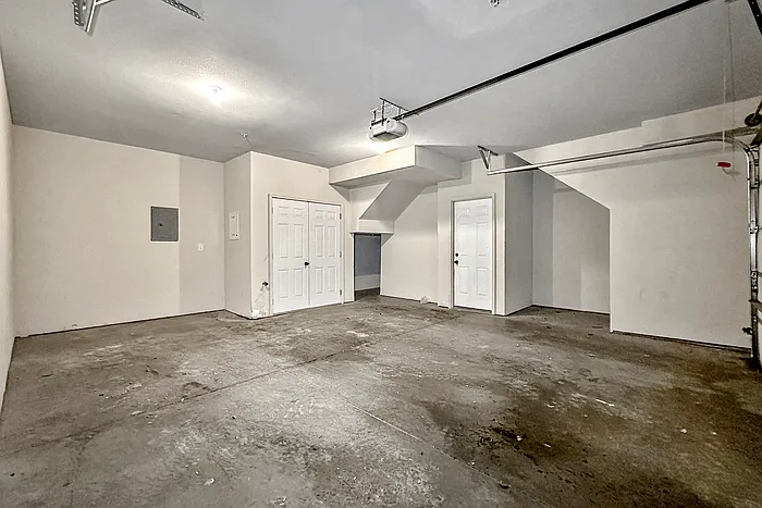 207 NE 45th Ln — Photo 11