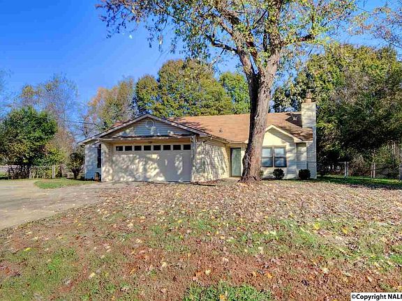 2nd image of 215 Collins Ln