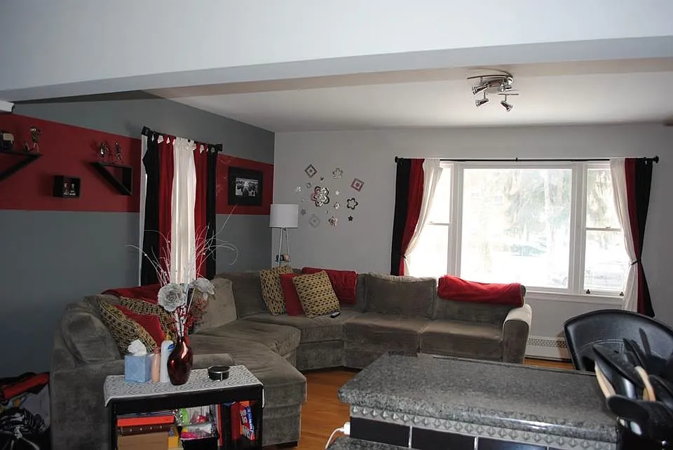 2149-2151 W Highland St photo 1