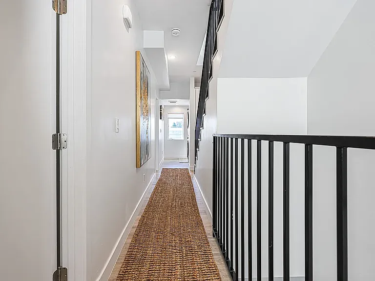 University Row Homes — Photo 1