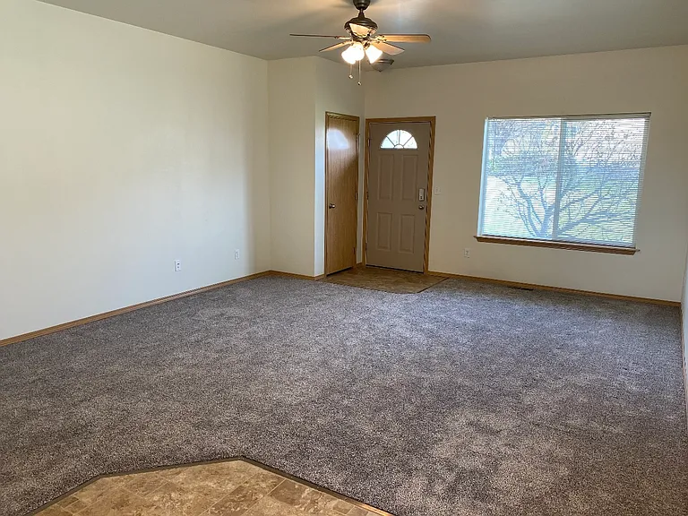7906 Skyline Way #1 — Photo 4