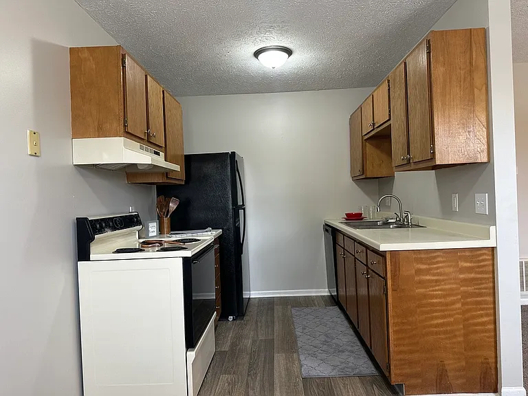 2 bedroom - 1 bath in phase 2 (Vinyl in kitchen)