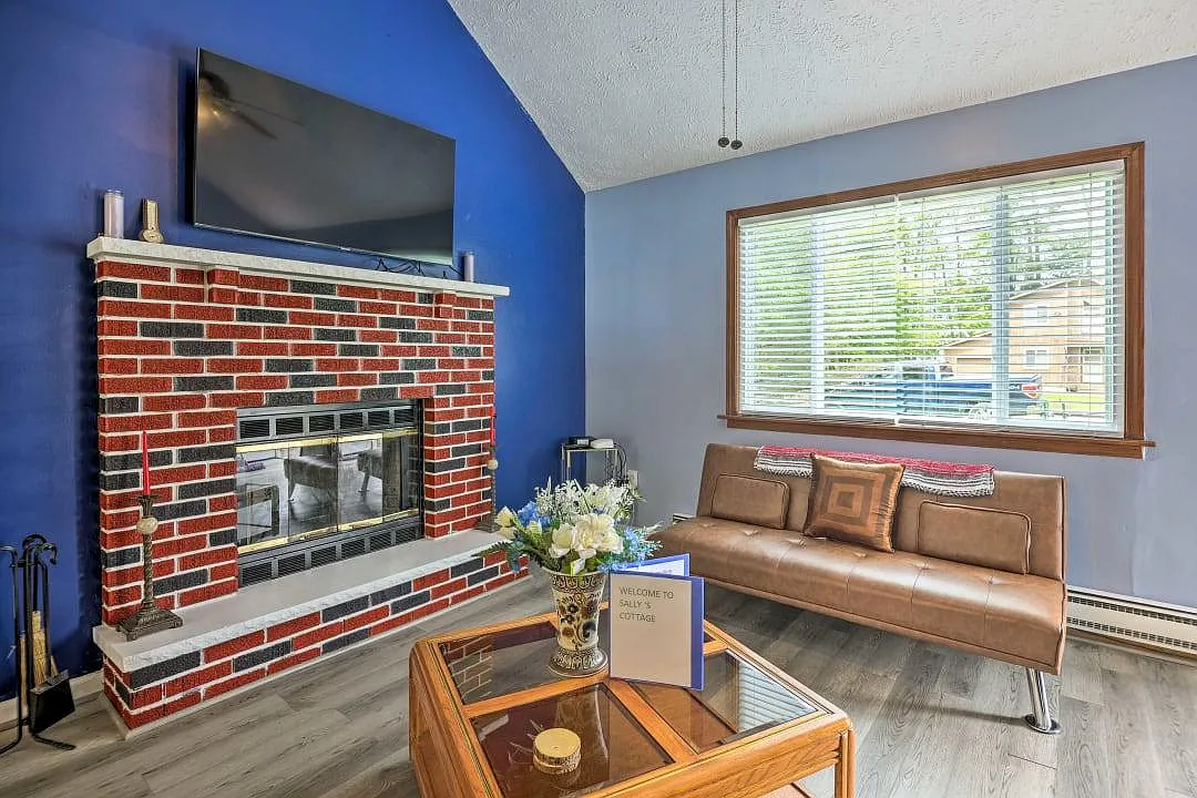545 Country Place Dr photo 1