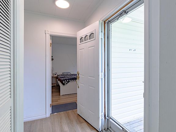 5th image of 119 Harriet St