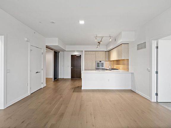 3rd image of 1000 3rd St Unit 909
