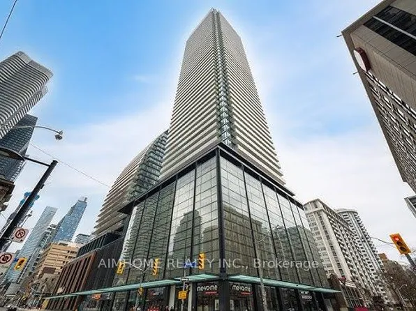 501 Yonge St, Toronto, ON