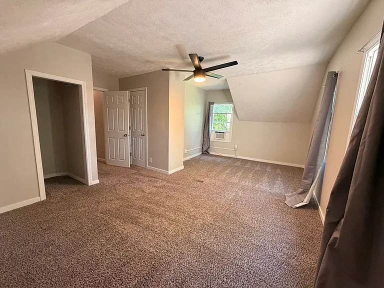3627 Spring St — Photo 26