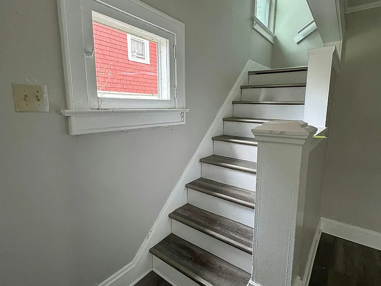 623 Storer Ave — Photo 9