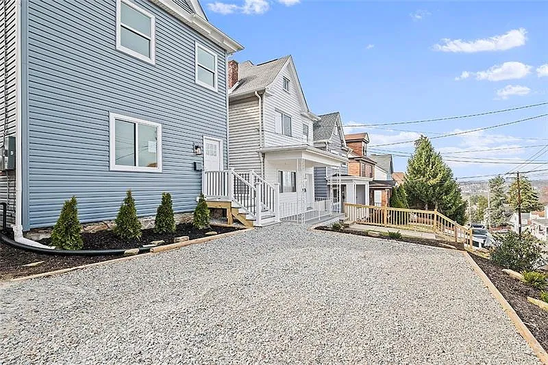 11 Maytide St #3