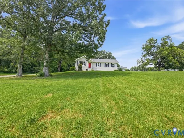 22706 Cox Rd, North Dinwiddie, VA 23803