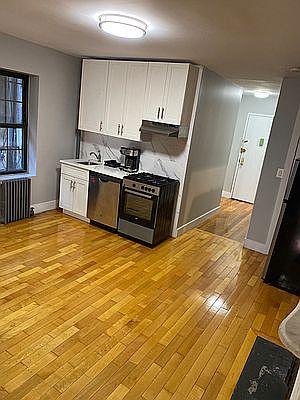 2nd image of 449 W 51st St APT 1R3