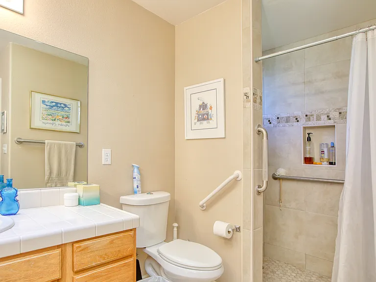 1770 Baden Ave — Photo 9