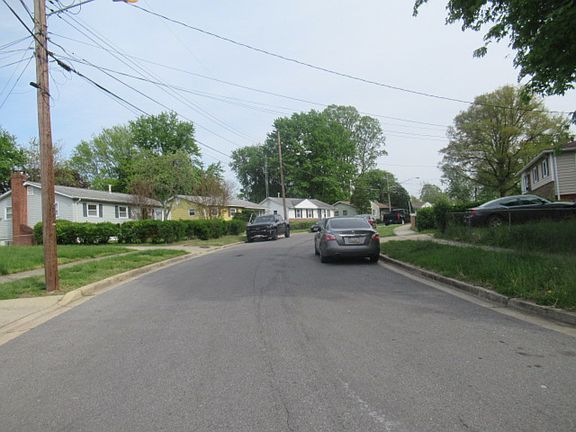 5th image of 128 Canyon Pl