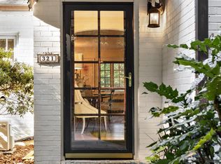 321 Vanderbilt Rd, Asheville, NC 28803