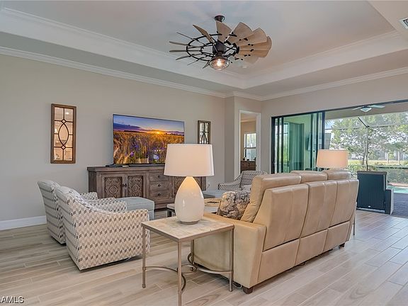 5th image of 28014 Wicklow Ct