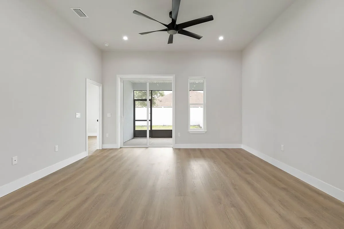 18 Wood Amber Lane Unit B — Photo 4