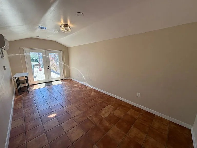 3446 Madison St #D — Photo 6