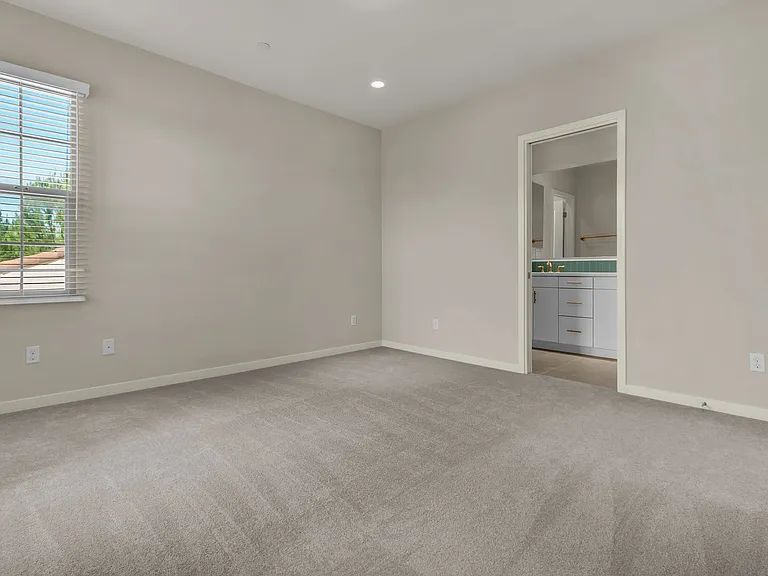 71 Tallowood — Photo 28