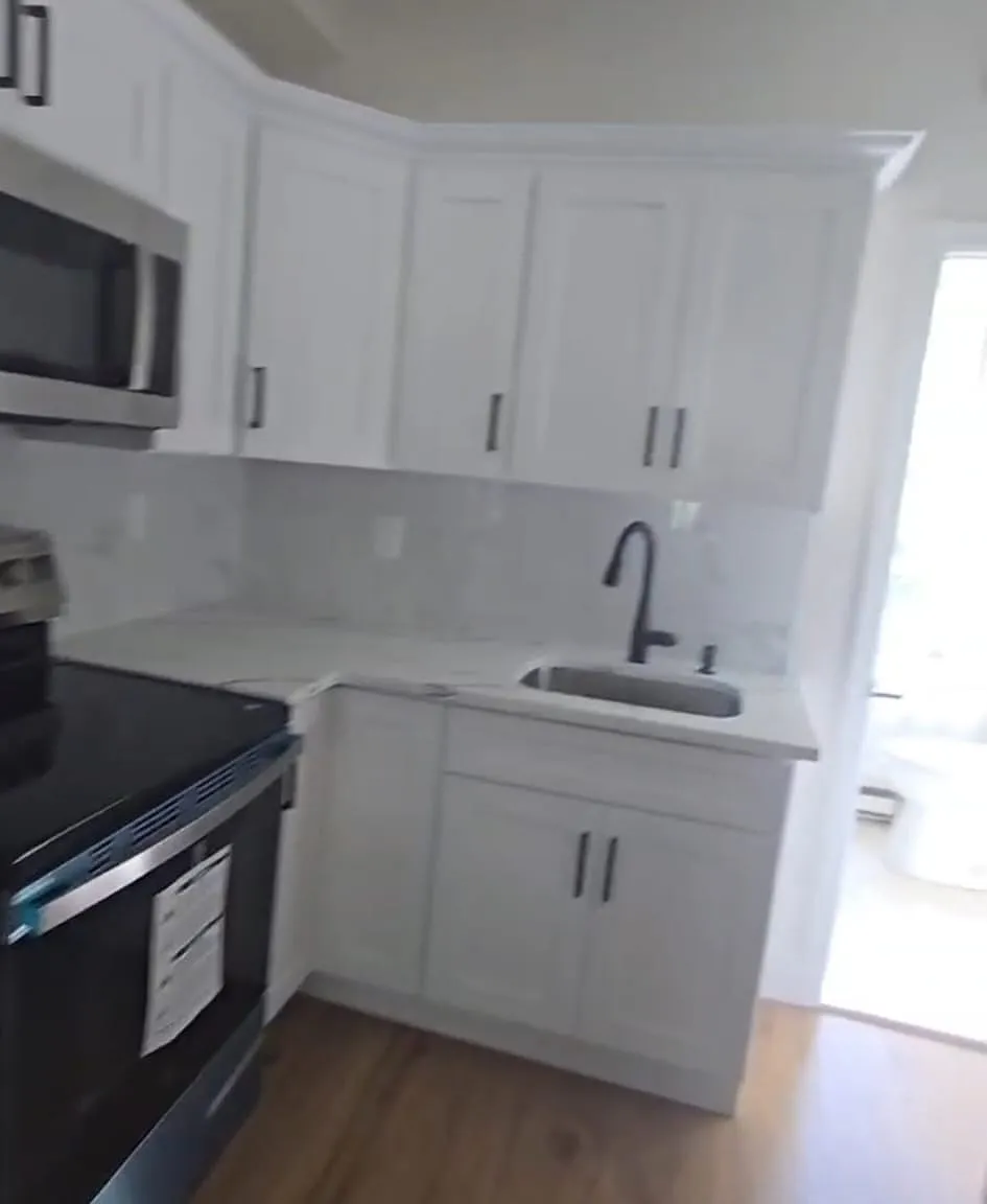 15 Park Street — Photo 2