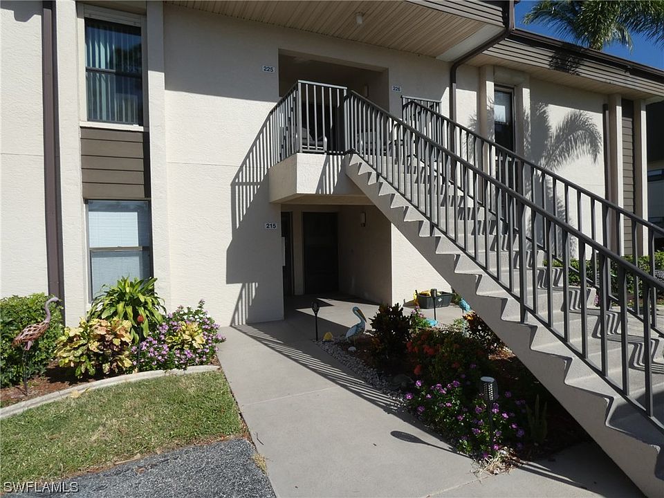 1st image of 5785 Trailwinds Dr APT 215