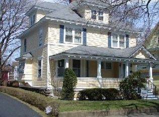 10 Franconia St, Worcester, MA 01602