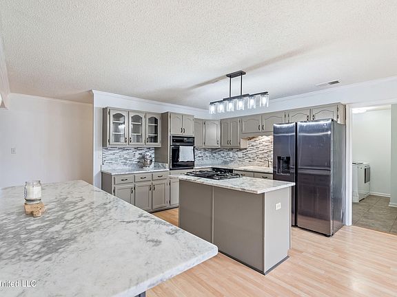 5th image of 4198 Bienville Rd