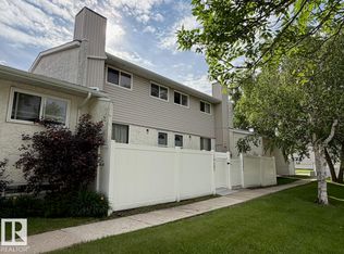 14597 121st St NW, Edmonton, AB T5X2S2