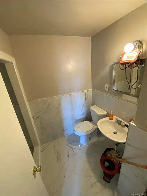 2 bed, 2.0 bath, 1200 sqft, $2,700 — Photo 4