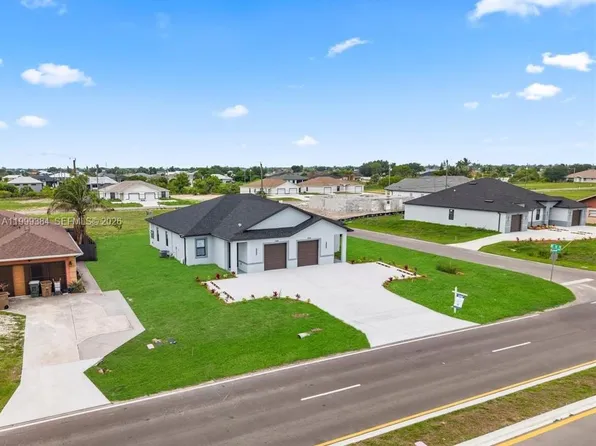 1024/1026 Diplomat Pkwy E, Cape Coral, FL 33909