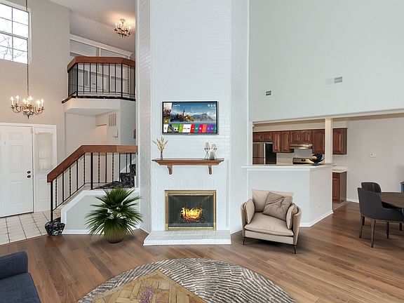 5th image of 1733 W Orchard Pl #C