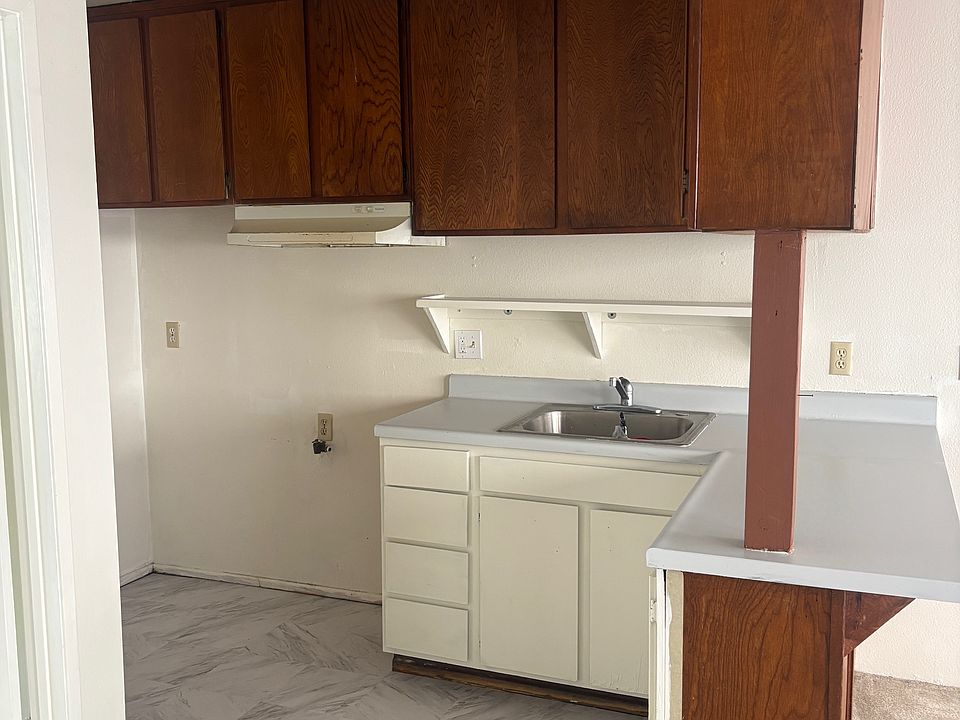 1st image of 231 S Avenue 54 APT 9