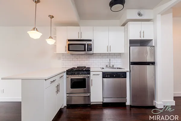 Rented by Mirador Real Estate | media 20