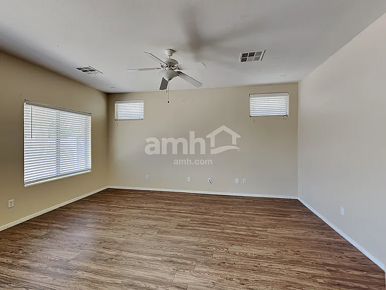 25841 W Miami St — Photo 7
