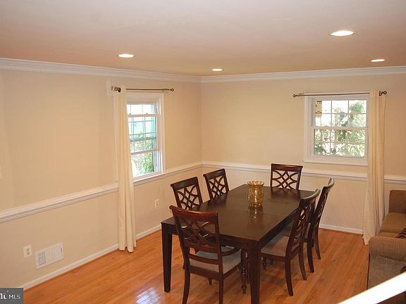 5th image of 3433 Beale Ct