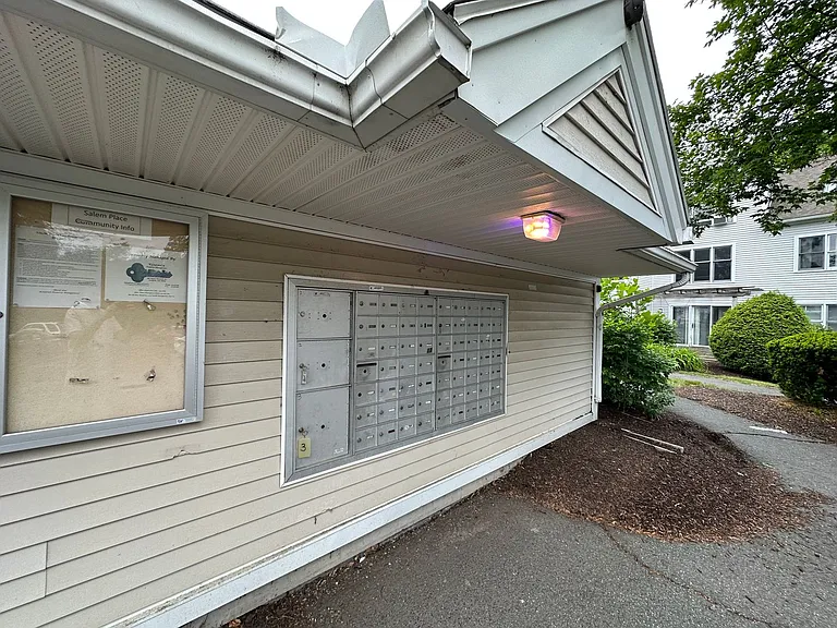 1 Salem Pl — Photo 20
